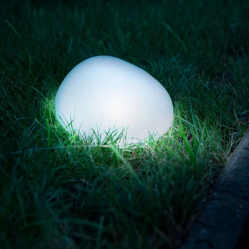 Leszúrható szolár lámpa - kavics forma - matt üveg - 165 x 142 x 115 mm - melegfehér LED11768 Leszúrható szolár lámpa - kavics forma - matt üveg - 165 x 142 x 115 mm - melegfehér LED11768